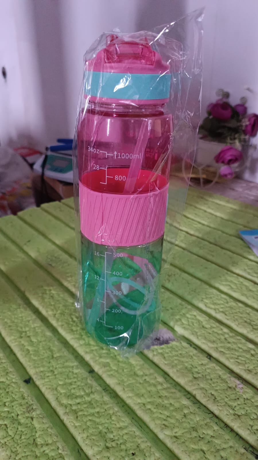Plastic Water Bottle With Strap and Straw (1000 ML) Plastic Water Bottle With Strap and Straw (1000 ML)